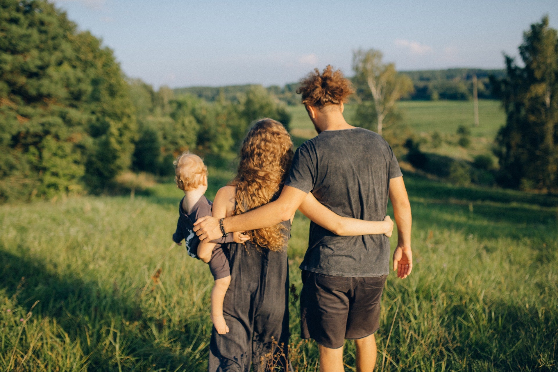 Family-walking-through-nature-together